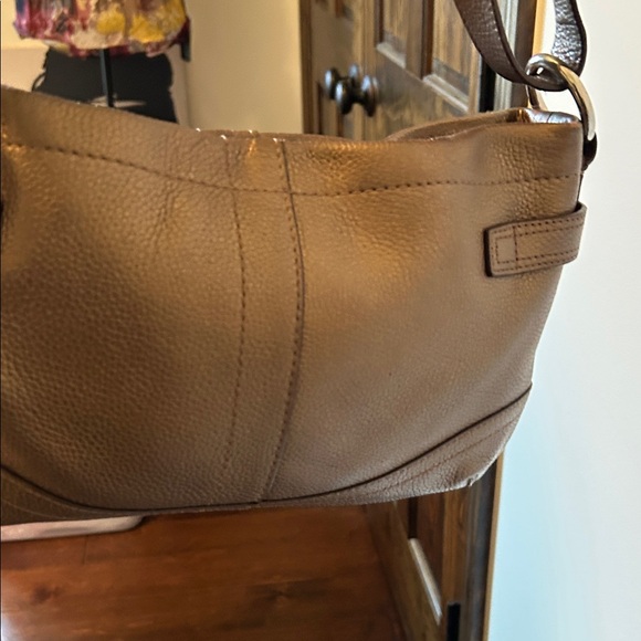 Coach Bronze Leather Shoulder Bag with Chain Detail - Picture 11 of 16